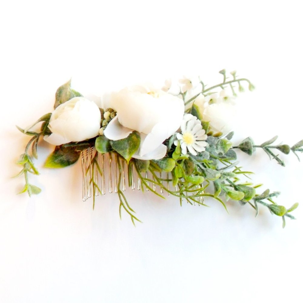 Vintage White Floral Hair Comb Hair Accessory